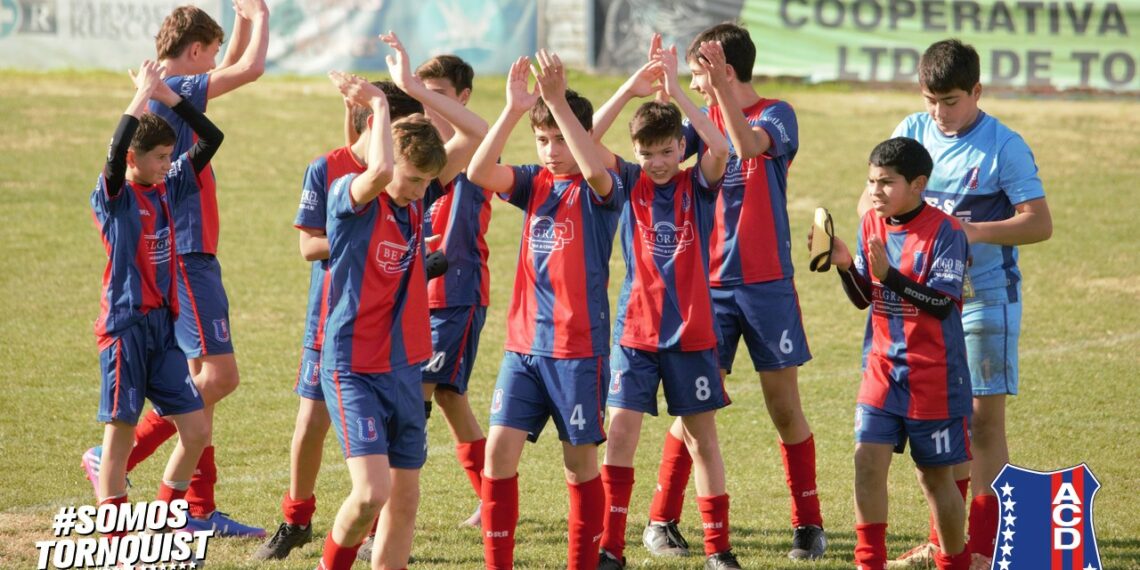 Chicos de Automoto emprenden un soñado viaje a Buenos Aires