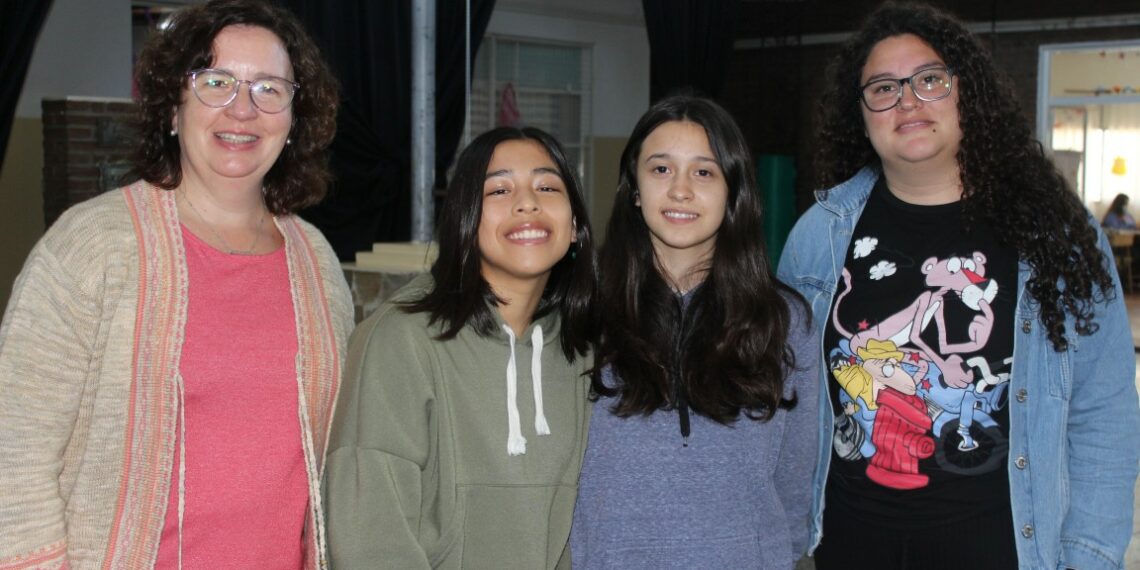 Alumnos  y docentes de la Escuela Secundaria Nº 3 visitaron la Fazenda de la Esperanza