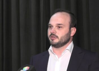 El abogado Mariano Petracci brindó una charla abierta sobre Grooming y peligro en las redes sociales (Videos)