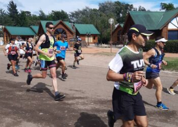 Se llevó a cabo la 12° edición de la Carrera Aventura y Caminata Aeróbica Solidaria de la Unidad Sanitaria de Villa Ventana (Videos)