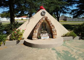 Robaron las cámaras de seguridad ubicadas en la plazoleta de la Virgen de Schoenstatt (Video)