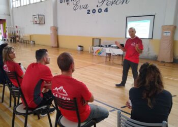 CEF N° 9: El Dr. Gustavo Díaz brindó una charla sobre concientización y prevención de la diabetes (Video)