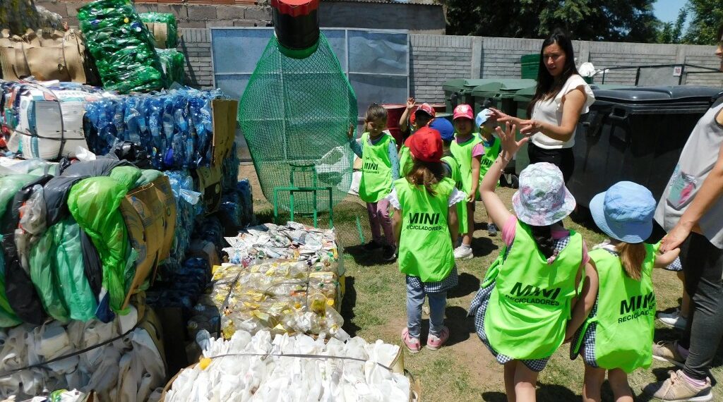“Mini Recicladores”, pasaron por el Galpón de Reciclado de Tornquist