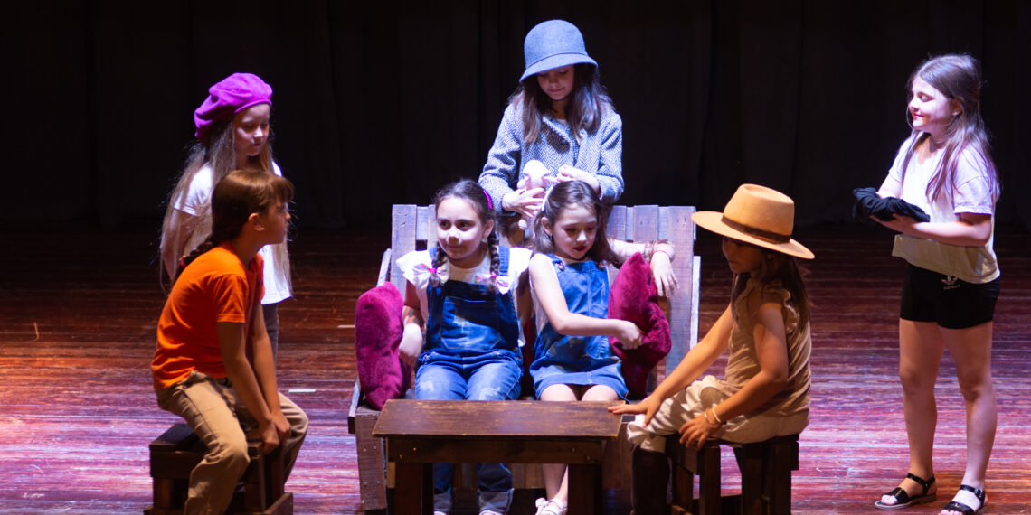 Los talleres municipales de teatro presentaron sus obras en el Rodolfo Funke