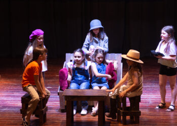 Los talleres municipales de teatro presentaron sus obras en el Rodolfo Funke