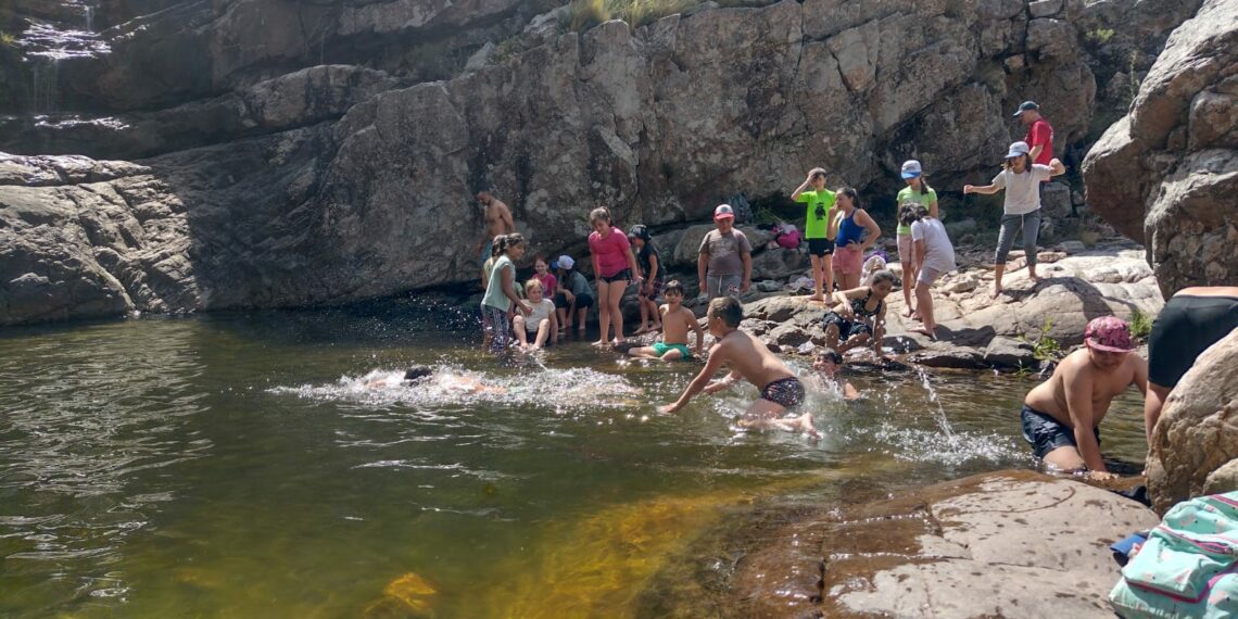 Alumnos del distrito junto al CEF N° 9 recorrieron Sierras Grandes (Fotos)