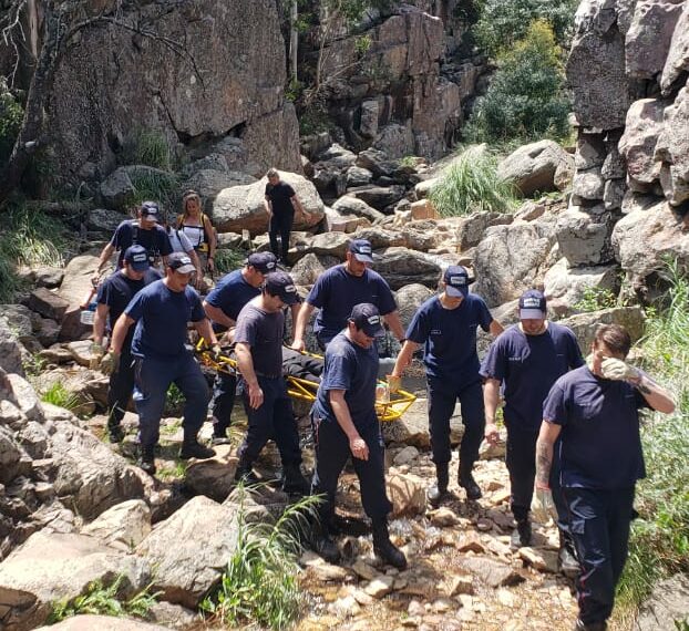 Los Bomberos de Tornquist rescataron a una docente de nuestra ciudad que se accidentó en la Garganta Olvidada