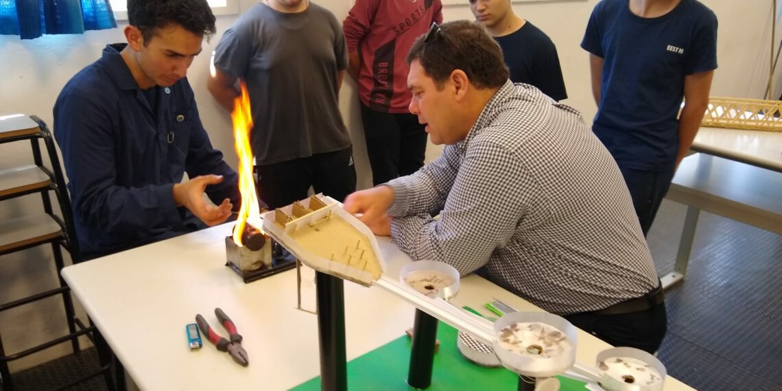 Se vive a pleno la 7° Expo Técnica de la EEST N° 1 de Tornquist (Videos)