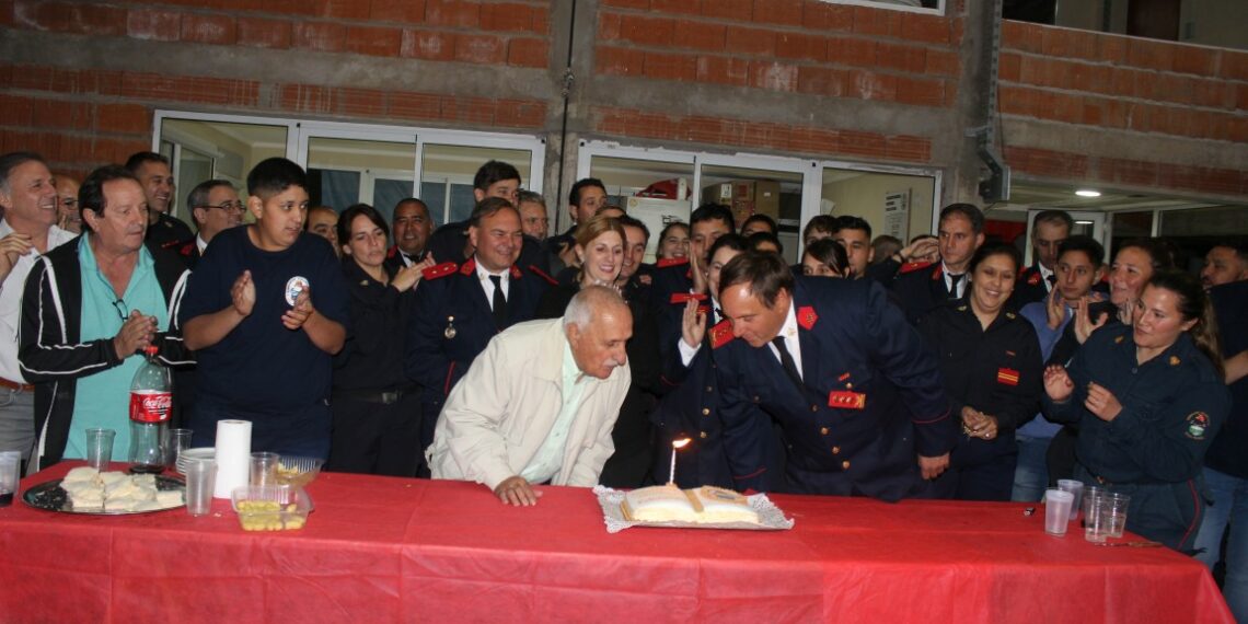 Emotivo acto por el 22º Aniversario de los Bomberos de Villa Ventana