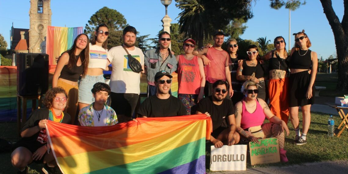 Se realizó en Tornquist la 2da. Movilización por la Diversidad (fotos y entrevistas)