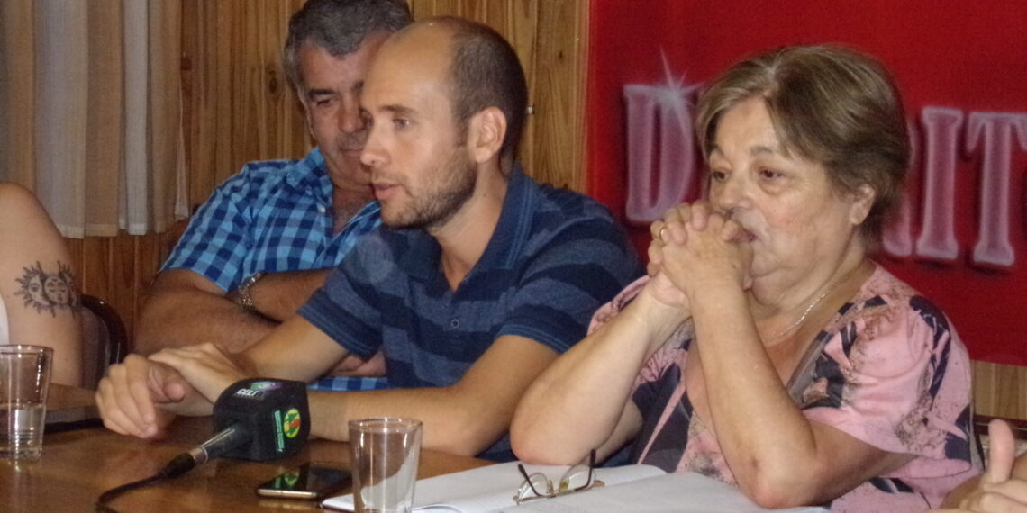 Manuel Castro es el nuevo presidente de la UCR (Videos y fotos)