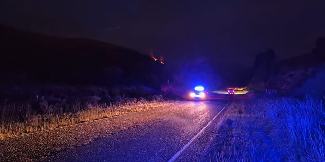 Un importante incendio se desató en el sector del Abra de la Ventana (Video)