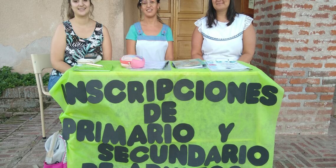 Se encuentran abiertas las inscripciones para quienes deseen terminar los estudios primarios y secundarios (Videos)