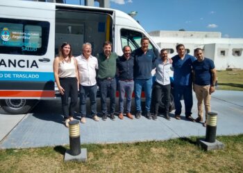 El ministro de Salud Kreplak entregó una ambulancia 0 km al Hospital Municipal (Videos y fotos)