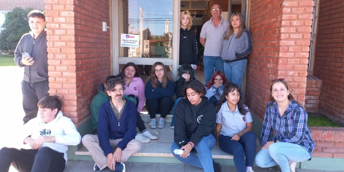 Proyecto de fortalecimiento de la democracia realizado por la Unidad Académica (Video y fotos)
