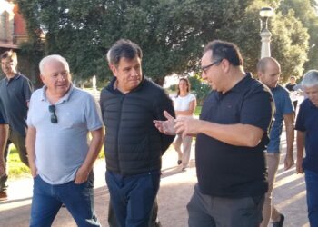 Facundo Manes estuvo en Tornquist y se reunió con vecinos (Videos y fotos)