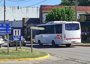 Fue lanzada una encuesta para mejorar los horarios del transporte público interurbano del distrito