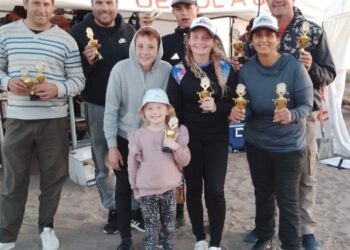 Pilotos de Tornquist participaron de una travesía en Monte Hermoso (Fotos)