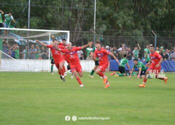 EL CLASICO SE VISTIO DE ROJO Y AZUL