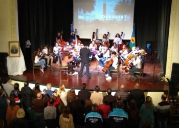 Se realizó el acto protocolar por el 140° Aniversario de la Ciudad de Tornquist (Videos y fotos)
