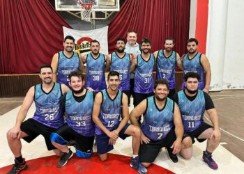 Tornquist debutó en el Torneo Regional Formativo de básquet