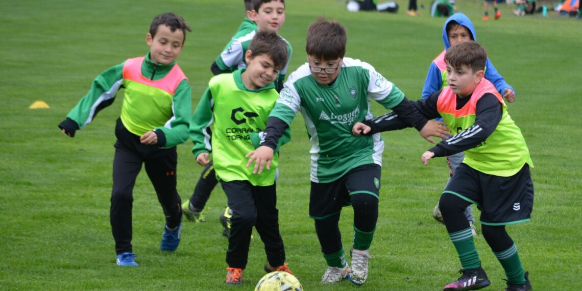 La escuelita de Fútbol de Unión viaja a Bahia Blanca para disputar un doble encuentro de Fútbol