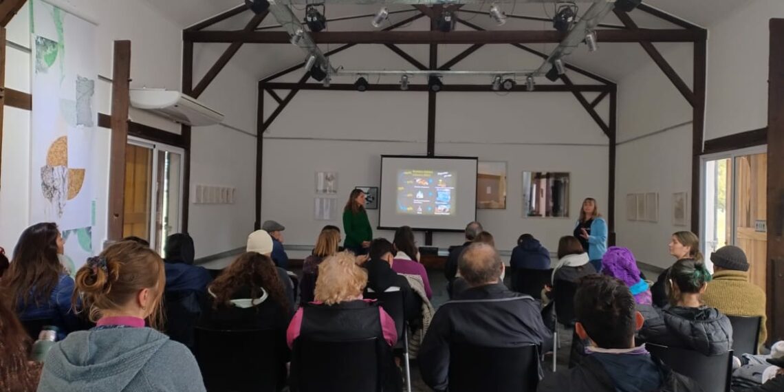 Continúan en el distrito las charlas abiertas sobre educación ambiental