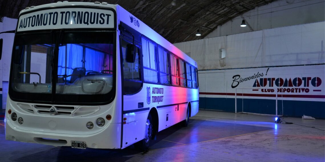 Se presentó el nuevo colectivo de Automoto