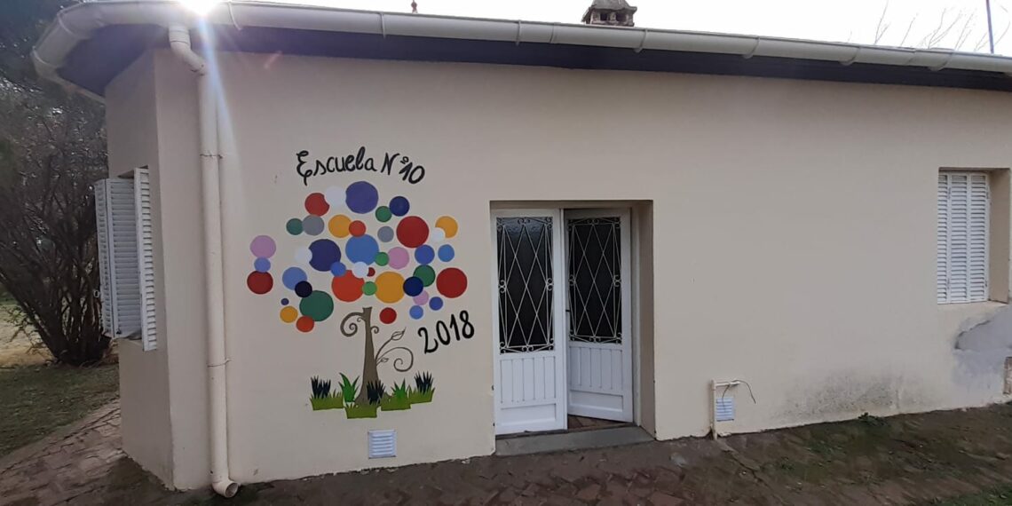 El Consejo Escolar emitió un comunicado en respuesta a los dichos de la precandidata a concejal del FR Estefanía Bordoni