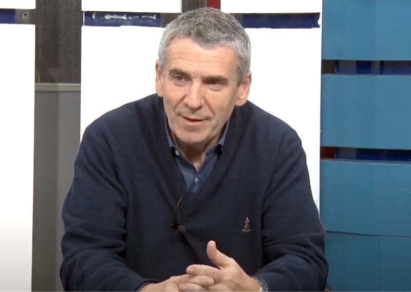 Gabriel Artola: “Me envían mensajes de cualquier calibre, algunos de ellos irreproducibles y en tono amenazante”