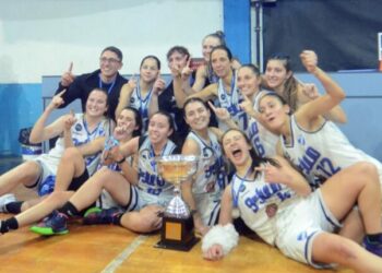 Torneo de básquet femenino bahiense: Belén Tombesi gritó campeón con 9 de Julio