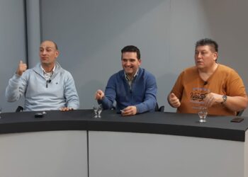 El precandidato a intendente Sebastián Bassi (PRO) estuvo en Opiniones acompañado por integrantes de su lista (Video)