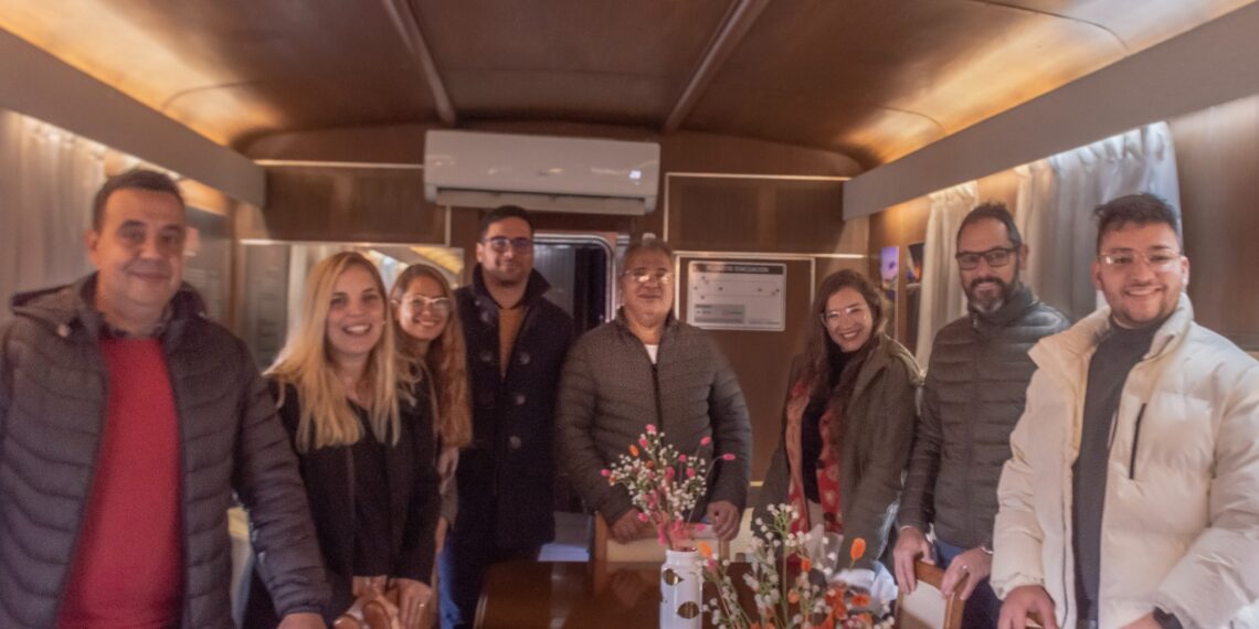 El Tren Museo Itinerante llegó a Tornquist y Bordoni recorrió la formación  