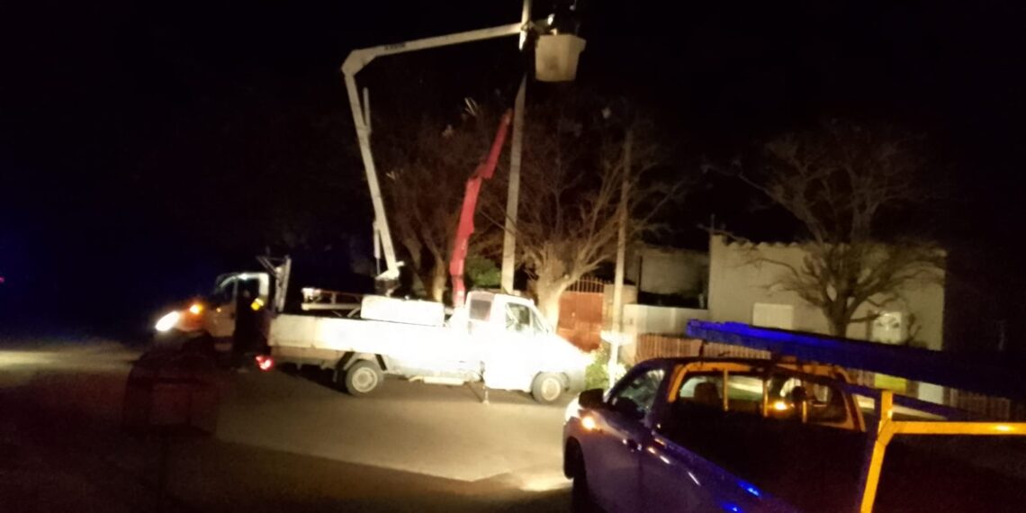 A consecuencia del viento se produjo un corte de energía en la ciudad