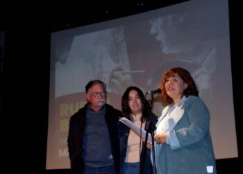 Emotivo homenaje al artista plástico Ruben “El Flaco” Bustillo (fotos, videos y notas)