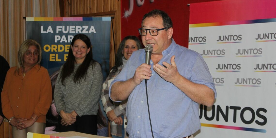Ante un comité colmado Juntos lanzó su campaña rumbo al 22 de octubre (FOTOS Y VIDEOS)