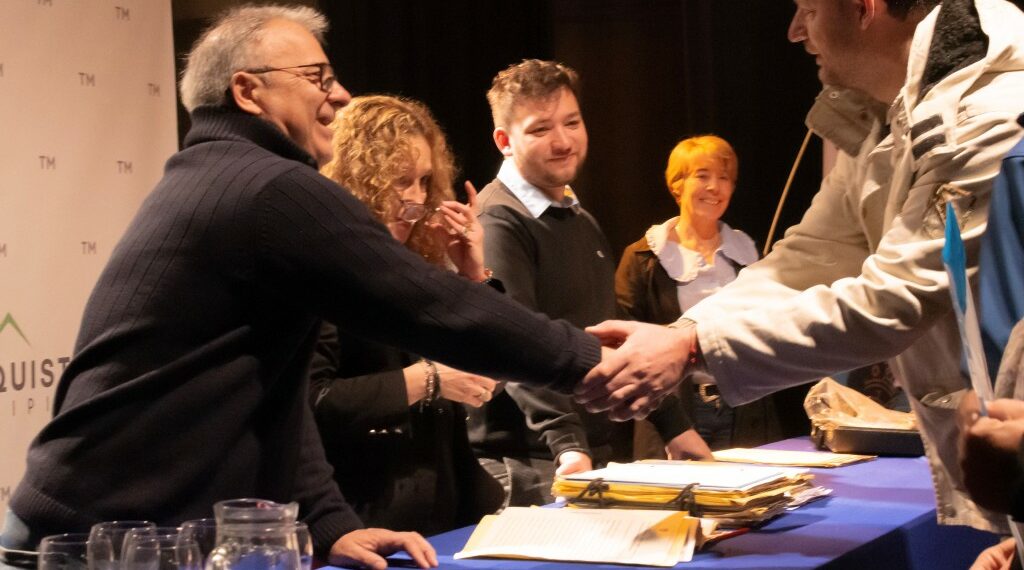 29 nuevas familias firmaron la escritura de su vivienda