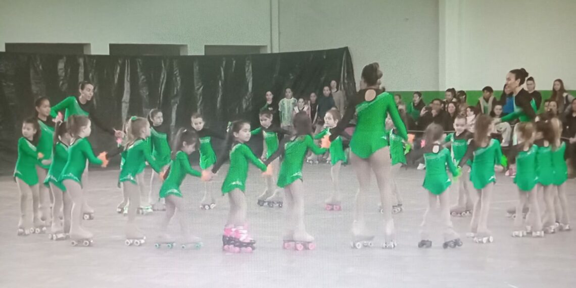 La Escuela de Patín del Club Unión brindó un lindo espectáculo para toda la familia (Video)