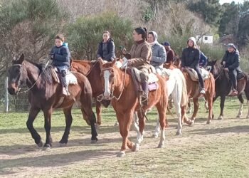 Exitosa edición de la cabalgata, concurso de asadores y caminata de la EESA N° 1 (Fotos)