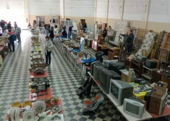 Con gran éxito se realizó el remate que organizó la Sociedad Italiana en su salón de fiestas (Videos)