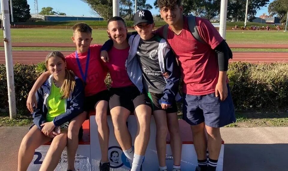 Atletas de Tornquist participan del Campeonato Provincial U16 en Mar del Plata