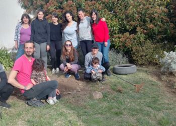 Continúan los talleres de huertas agroecológicas colaborativas en el distrito