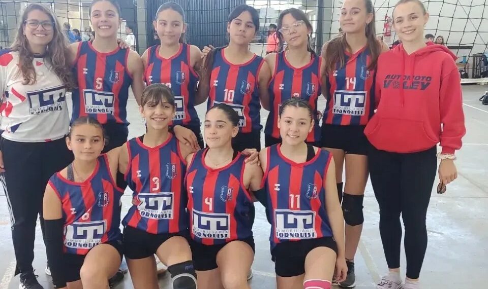 Otra gran experiencia de las chicas de Automoto Voley en Olavarría