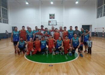 Imágenes del triunfo de Tornquist Básquet sobre Independiente de Dorrego (Video)