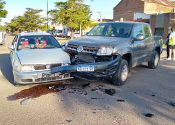 Choque en la intersección de Mitre y la Avenida San Martín (Video)