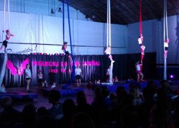 Muestra anual de acrobacias en tela de “Abre tus Alas” (Videos)