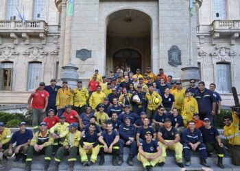 El Intendente de Bahía Blanca despidió y agradeció a los Bomberos Voluntarios de la Región