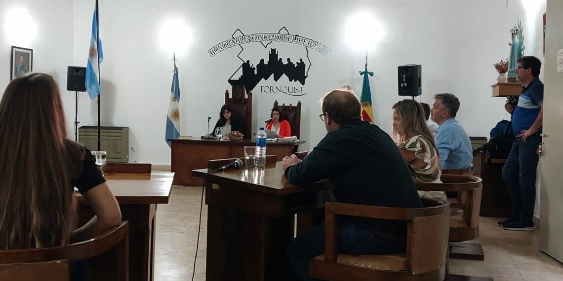 HCD.: Convocatoria a Concejales y Mayores Contribuyentes