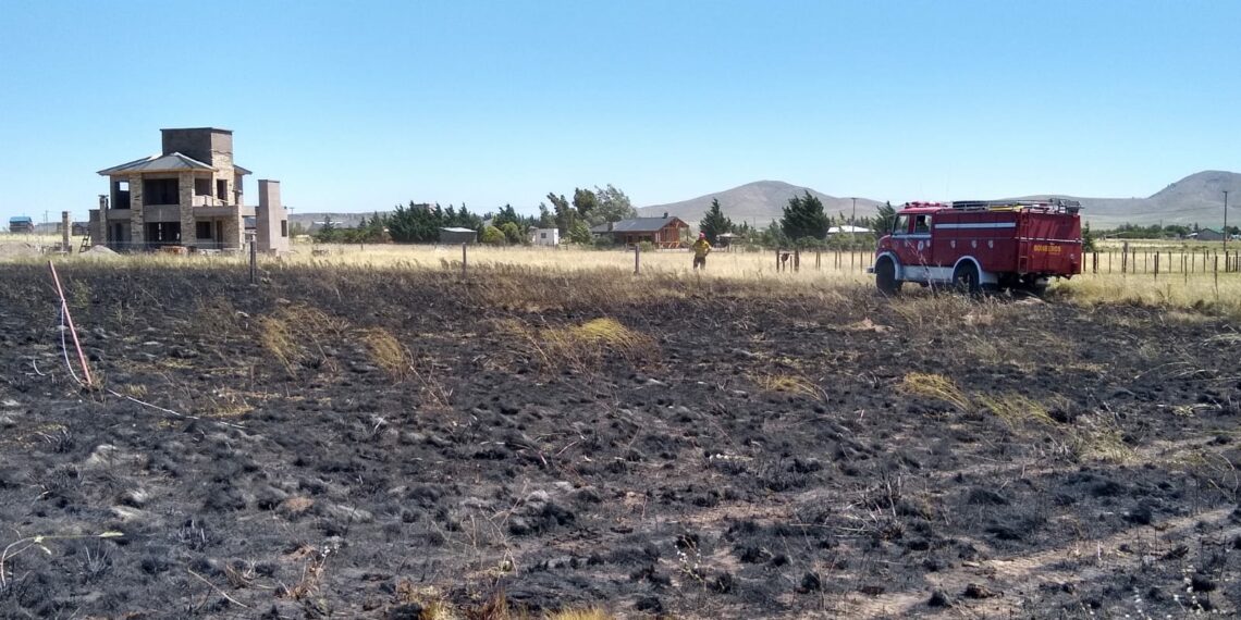 Incendio de pastos naturales en San Andrés de Las Sierras (Video)