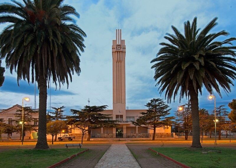 Por el paro general, no habrá actividad municipal